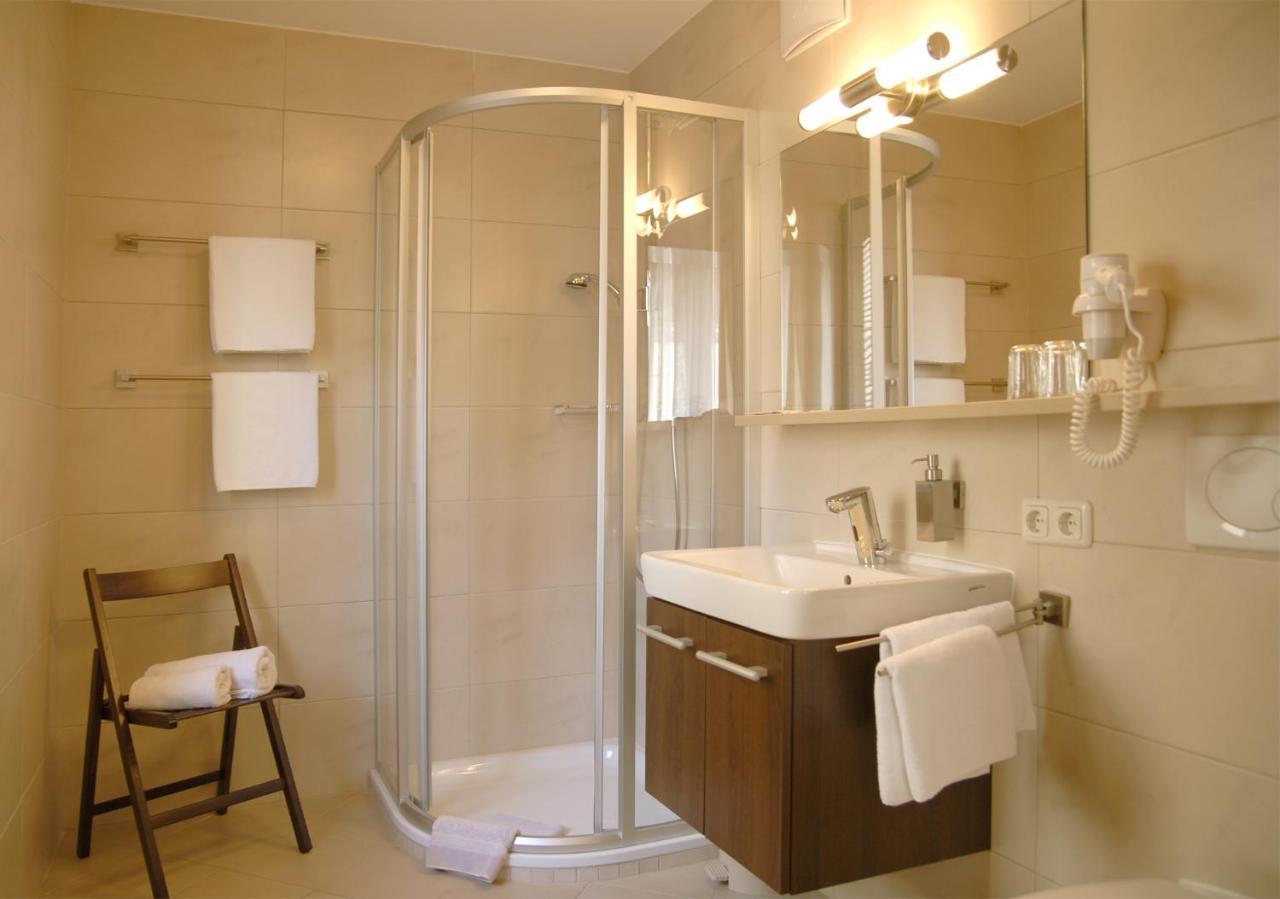 Seehotel Im Weyer Gmunden Ngoại thất bức ảnh